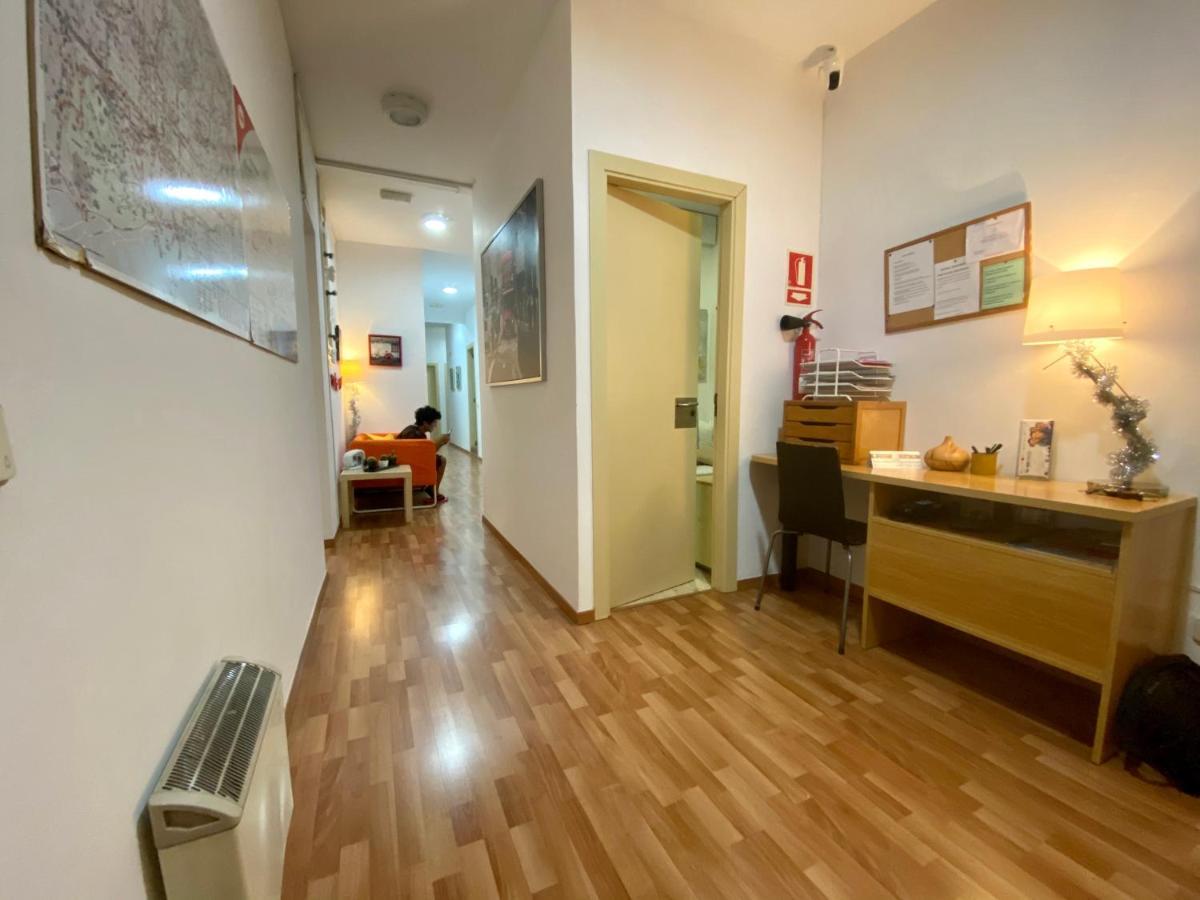 Barcelona Housing Recommend For Students Ngoại thất bức ảnh