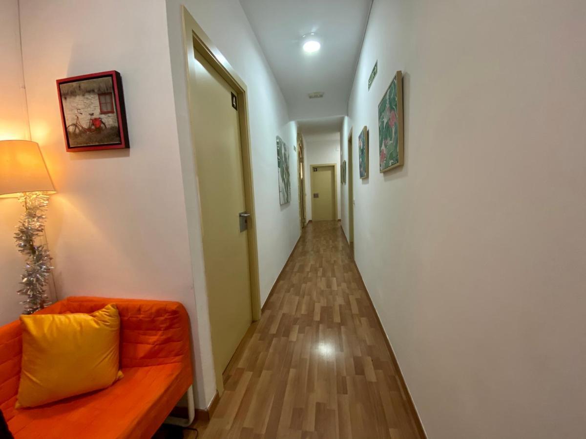 Barcelona Housing Recommend For Students Ngoại thất bức ảnh