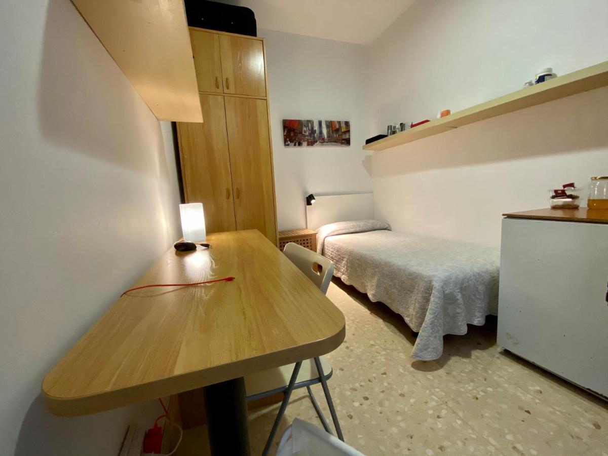 Barcelona Housing Recommend For Students Ngoại thất bức ảnh